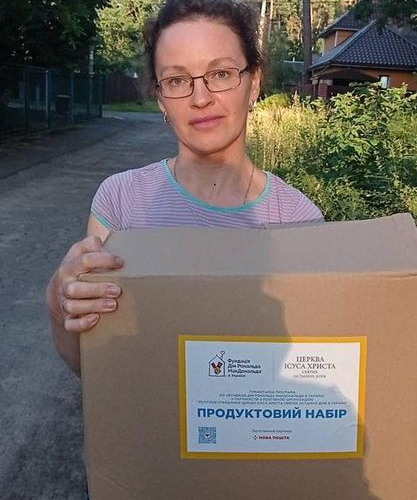 Передали продуктову допомогу Передали продуктову допомогу