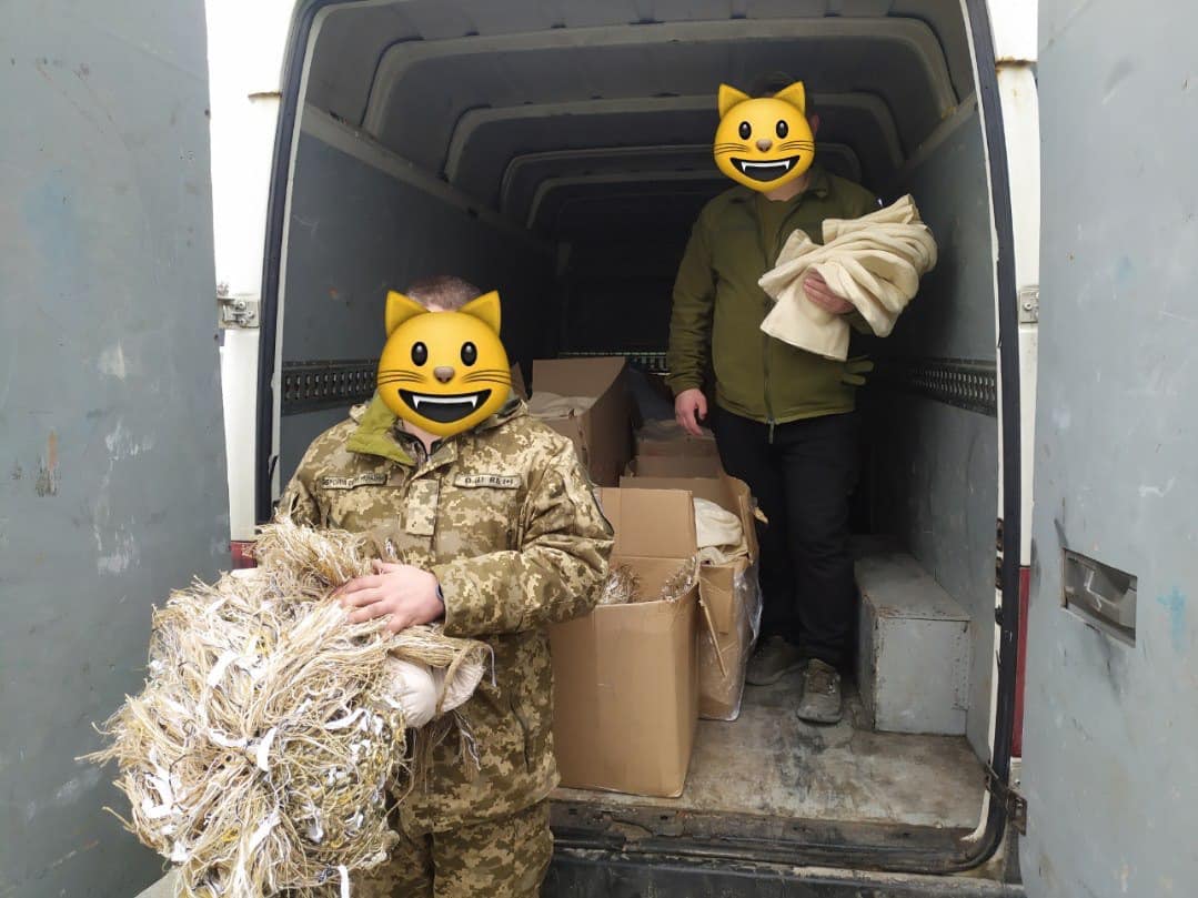 Маскувальні сітки та балаклави передані військовим Маскувальні сітки та балаклави передані військовим