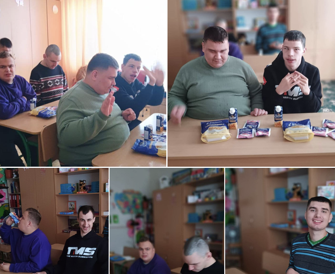 Передали смаколики в дитячий будинок Передали смаколики в дитячий будинок