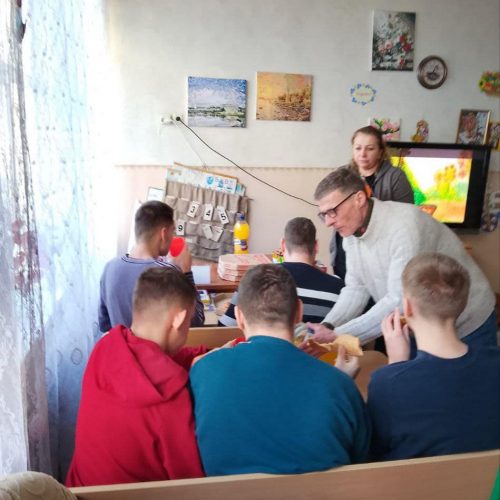 Відвідали дитячий будинок Відвідали дитячий будинок